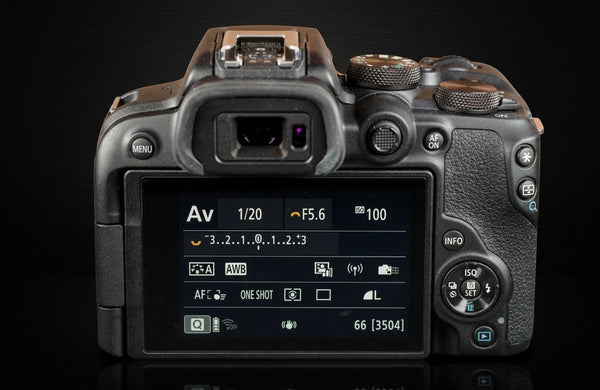 Canon EOS R10